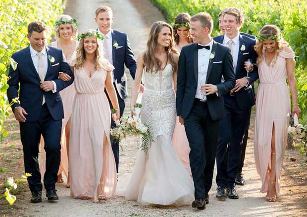 4 Large Gorgeous Bridal Party Group Shots - Jana Williams Photography Blog