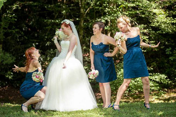 Bridesmaids In Mismatched Outfits Tend To Add Vibrancy To Your Wedding  Photos! Check 'em Out!! | Indian bride photography poses, Bridesmaid poses,  Indian wedding poses