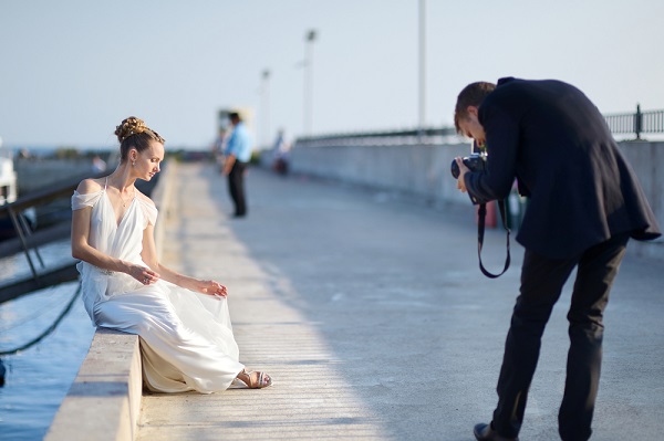 female photographer outfit