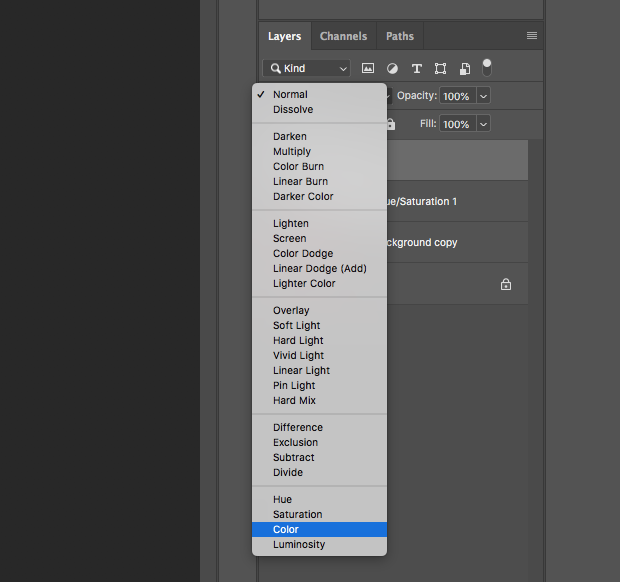 Opciones de modos de fusión de capas distendidas y opción" Color " resaltada."Color" option highlighted.