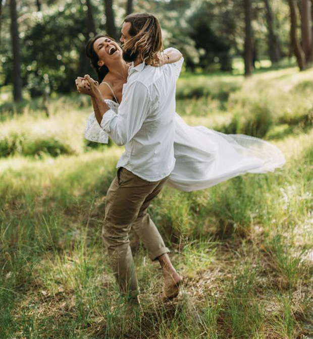 Wedding Poses For The Most Candid Couple Photography